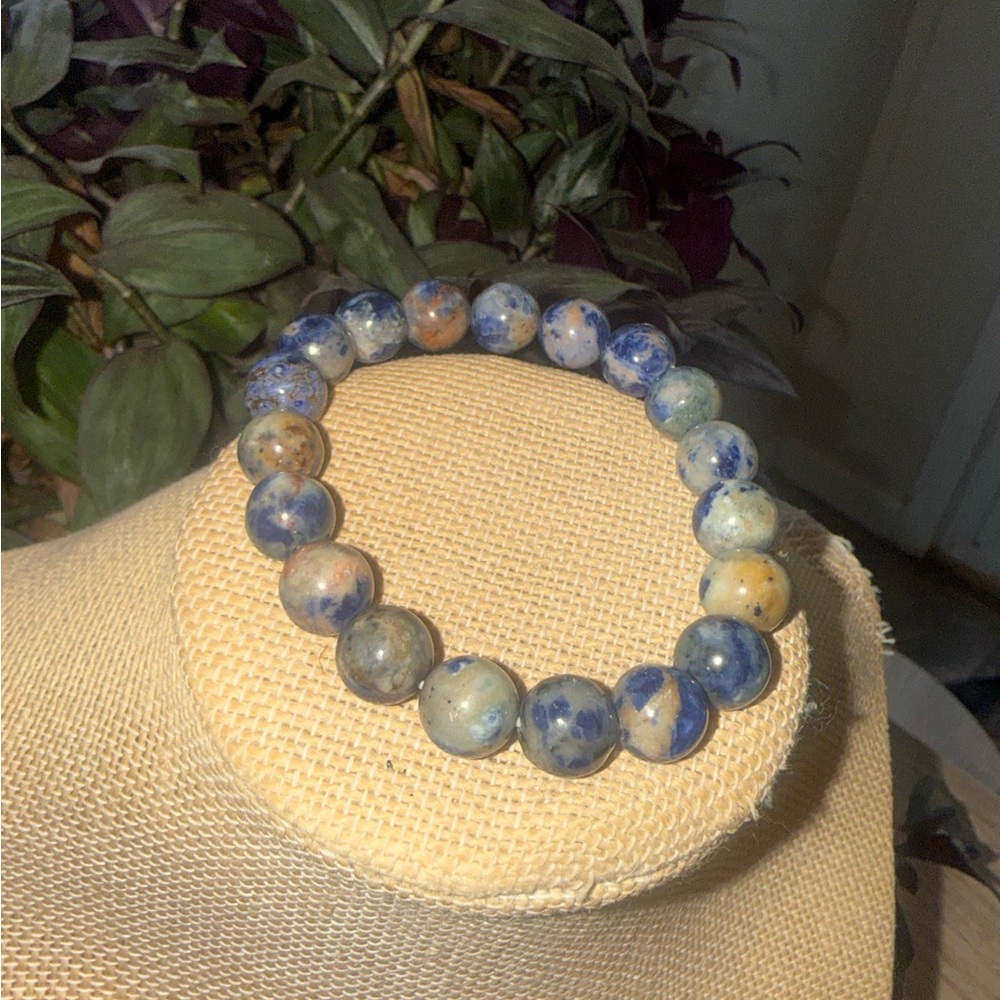 High quality Unique Sodalite with calcite crystal bracelet
